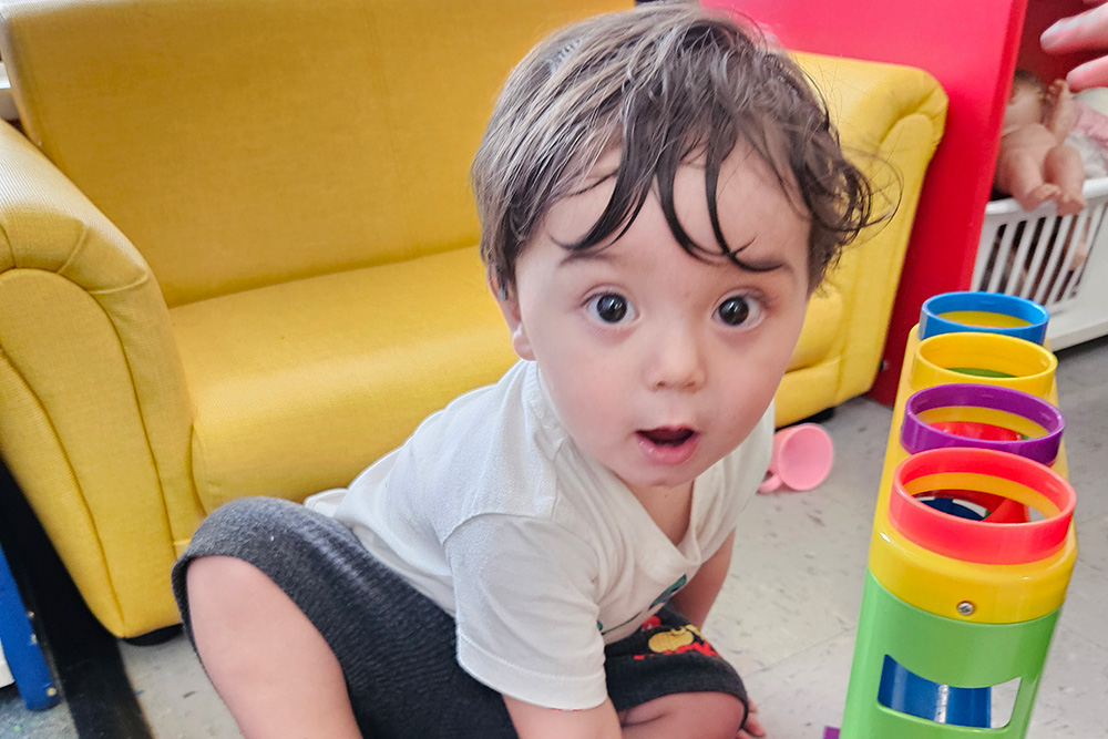 Younger Toddlers: Learning to Walk (& Talk) in the World